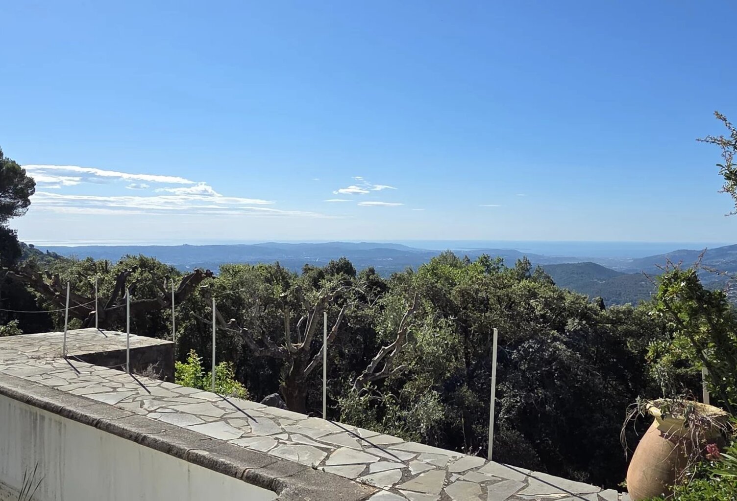 Spéracèdes : Villa avec vue mer panoramique et permis de construire accordé pour une extension d'exception — photo 1