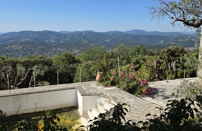 Spéracèdes : Villa avec vue mer panoramique et permis de construire accordé pour une extension d'exception — photo 2
