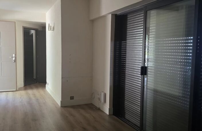 Spéracèdes : Villa avec vue mer panoramique et permis de construire accordé pour une extension d'exception — photo 5