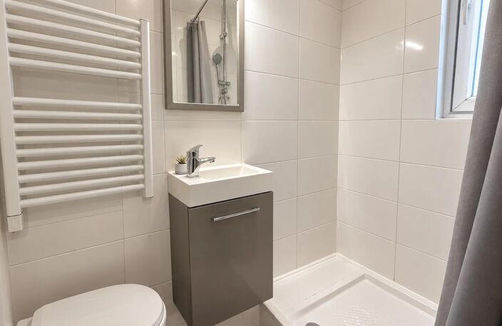 2 STUDIOS 75018 27,23 M² — photo 5