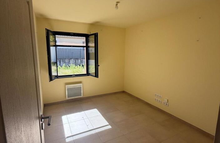 Vente maison 3 pièces 105 m² Robion (84440) — photo 5