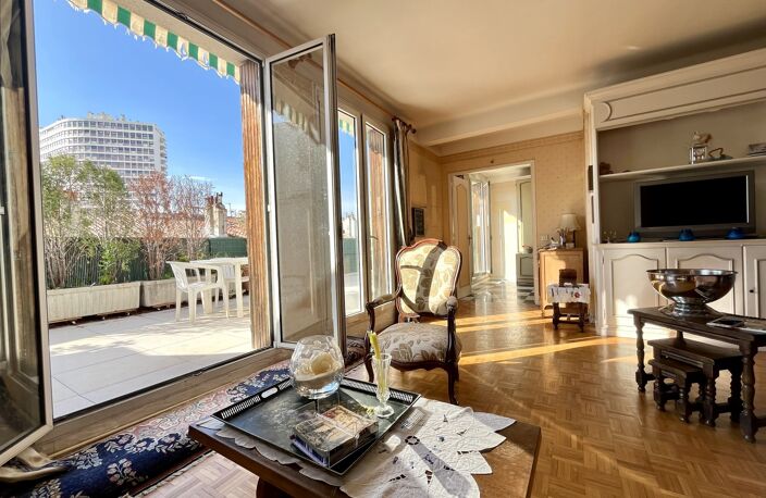 Vente appartement 3 pièces 110 m² Marseille 7 (13007) — photo 3