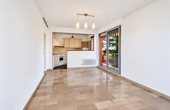 Nice - Lanterne - Joli 2 pièces de 45 m² en étage avec terrasses et vue mer — photo 3