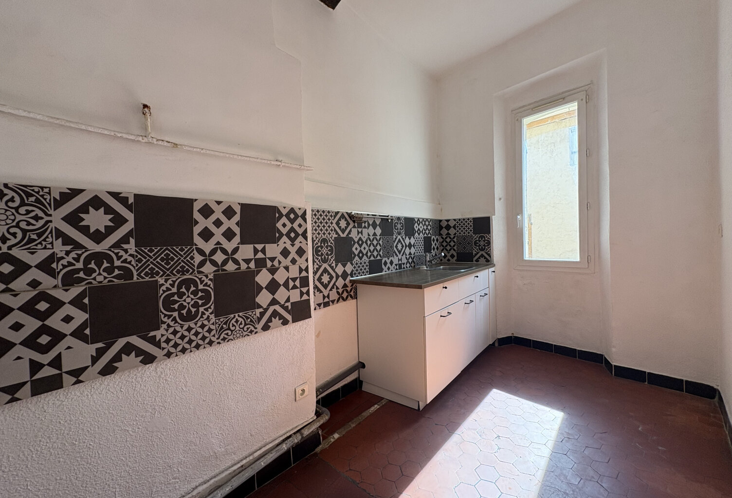 T3 - Ceyreste — photo 1