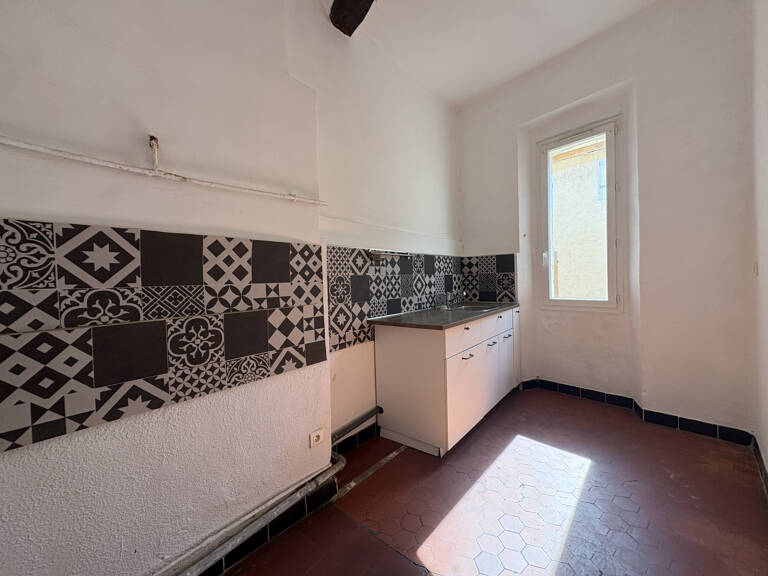 T3 - Ceyreste — photo 1