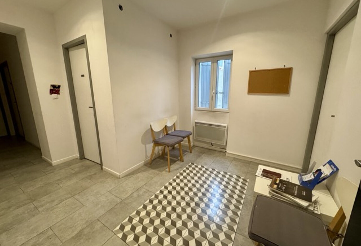 Aix en Provence - Les Milles : Location local professionnel — photo 1
