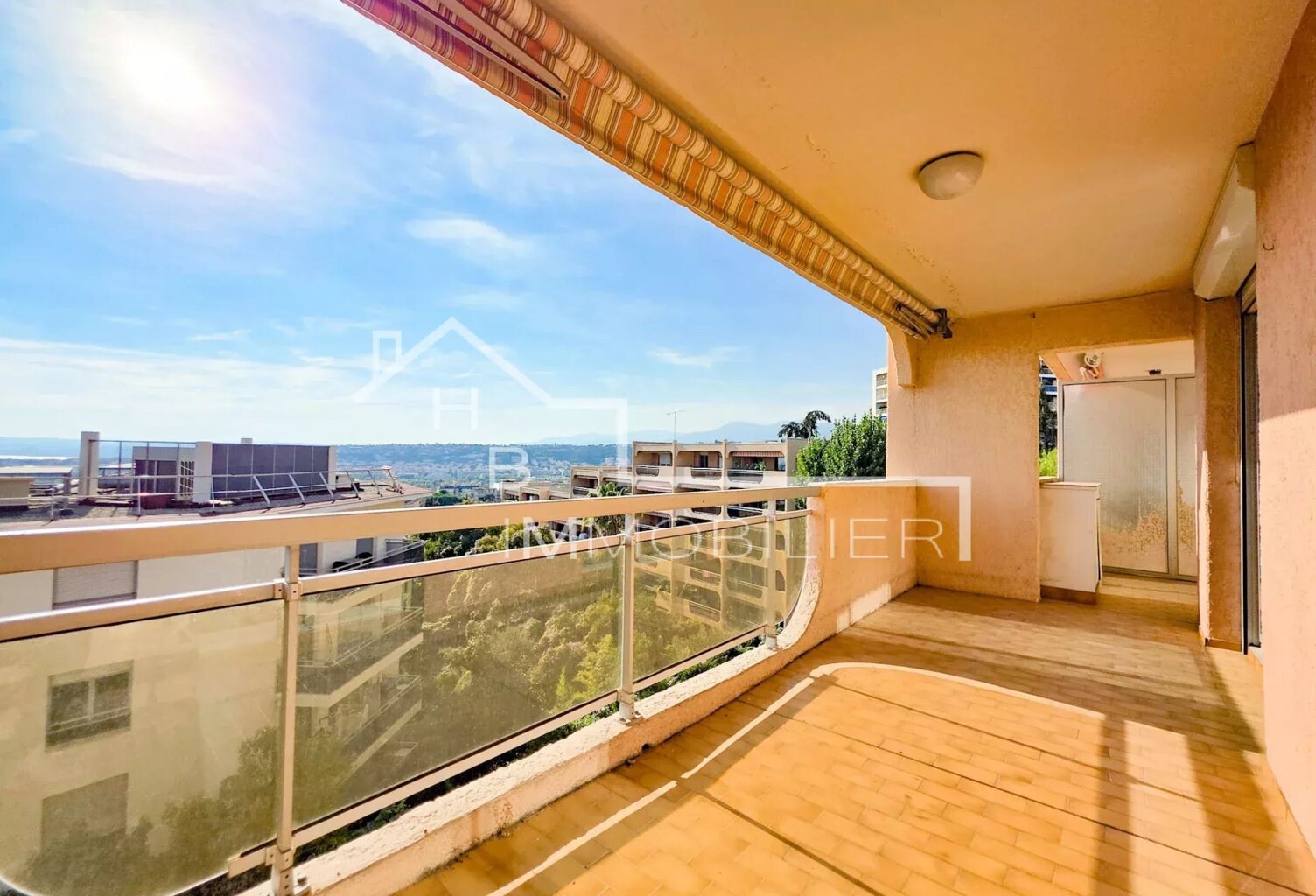 Vente appartement 2 pièces 46 m² Nice (06200) — photo 1