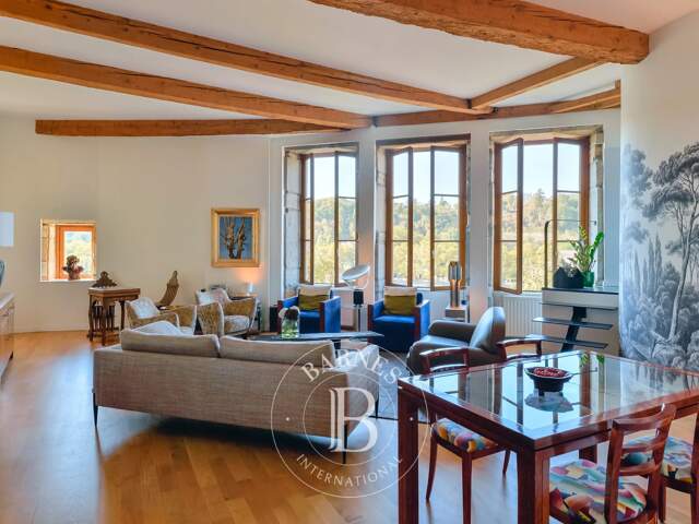 Caluire-et-Cuire – Château de Cuire - Appartement de 179 m²- 4 chambres — photo du bien