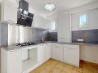 A LOUER - APPARTEMENT DE 4 PIECES SITUE A PROXIMITE DU CENTRE VILLE DE CHARTRES — photo 2