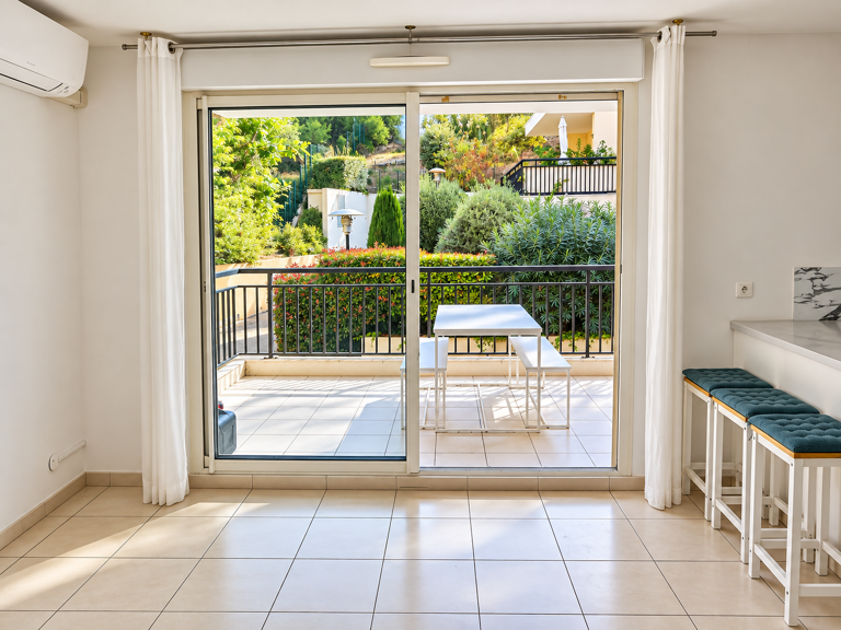 EXCLUSIVITÉ   NICE CORNICHE FLEURIE   SUPERBE 2 PIÈCES DE 53 — photo 1