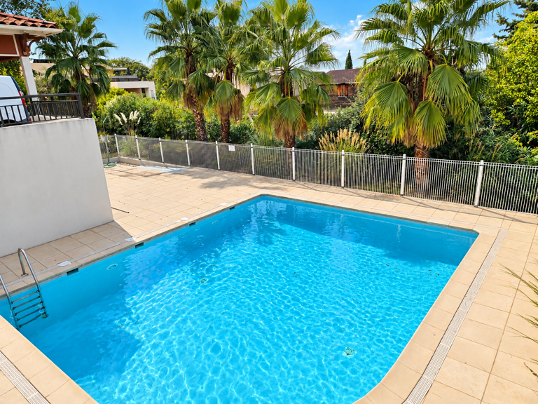 EXCLUSIVITÉ   NICE CORNICHE FLEURIE   SUPERBE 2 PIÈCES DE 53 — photo 1
