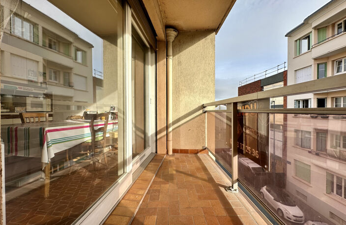 Immeuble  de 3 appartements T3 à rénover, garage jardin — photo 5