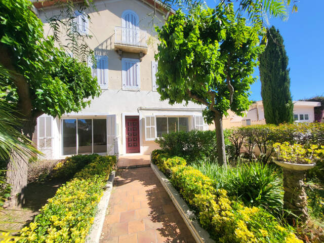 TOULON OUEST - Maison 149 m2 terrain 420 m2 — photo du bien