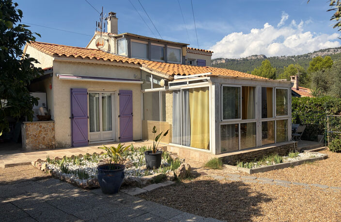 Ollioules-Maison familiale avec piscine sur 2000 m2 de terra — photo 2