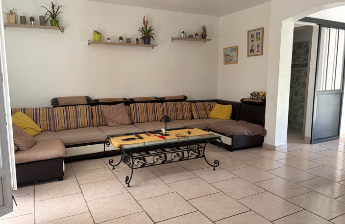Ollioules-Maison familiale avec piscine sur 2000 m2 de terra — photo 4