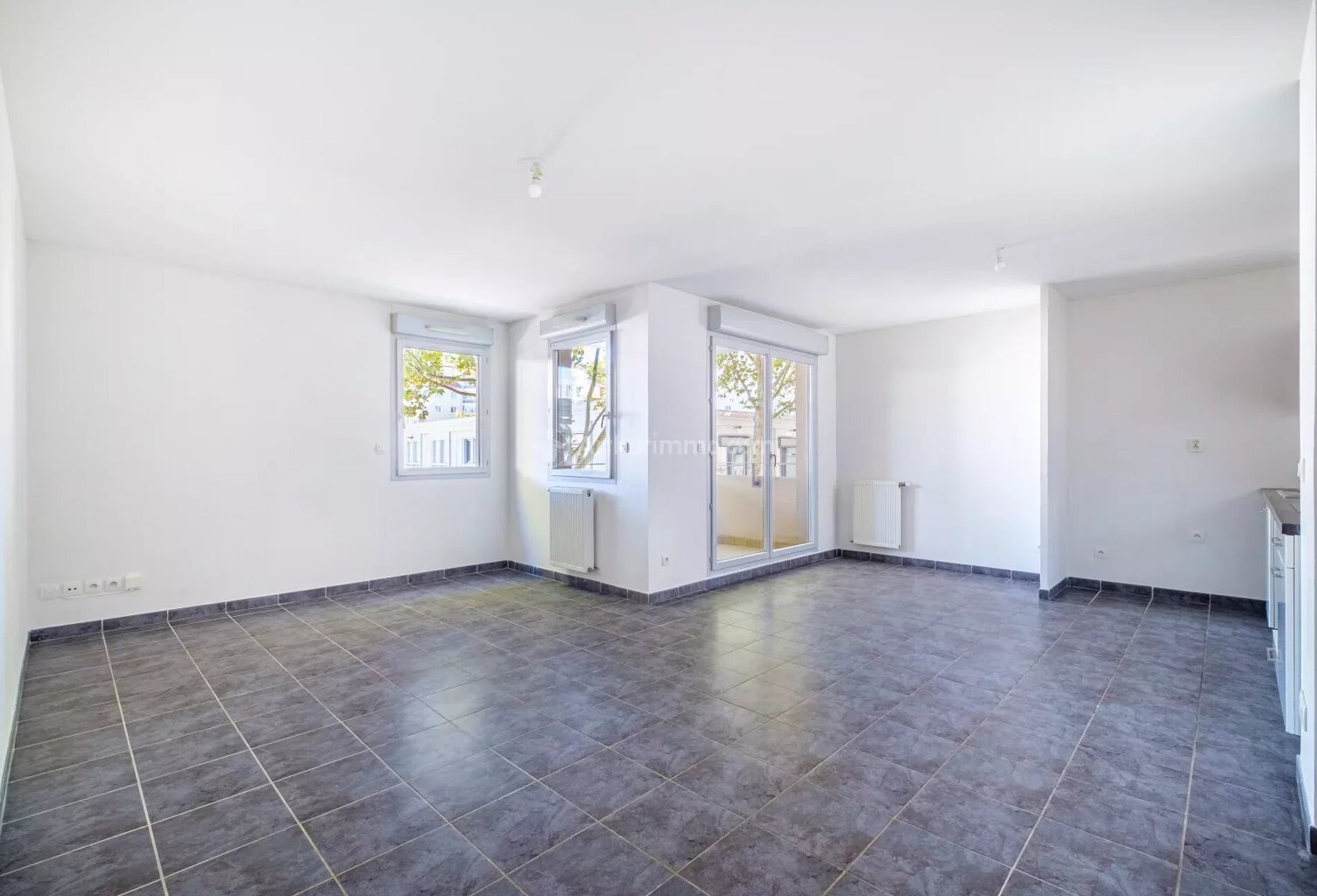 À vendre en exclusivité – Très beau T3 de 66 m² avec balcon et garage – Villeurbanne, proche Lyon 3ᵉ — photo 1