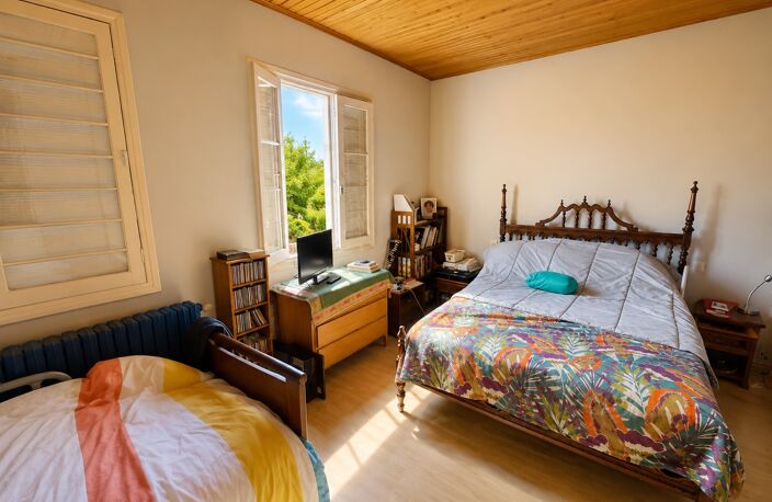 EXCLUSIVITÉ - MAISON FAMILIALE AVEC JARDIN CENTRE VILLE — photo 2