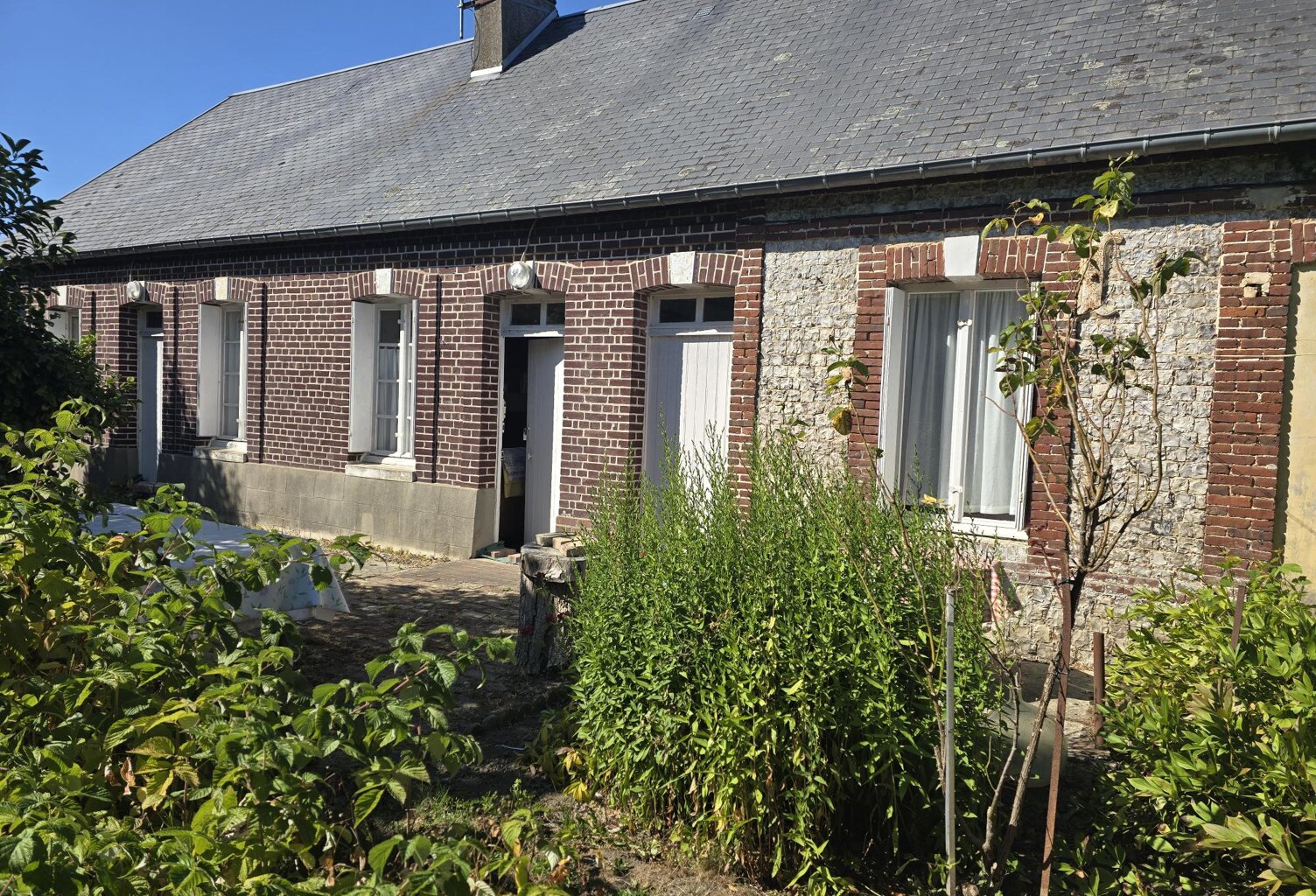 Maison brique et silex axe Fécamp Cany-Barville  — photo 1