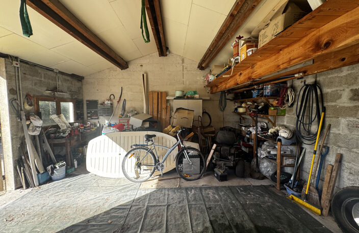 PAREMPUYRE - EXCLUSIVITÉ Parcelle de terrain de 550 m2 envir — photo 3