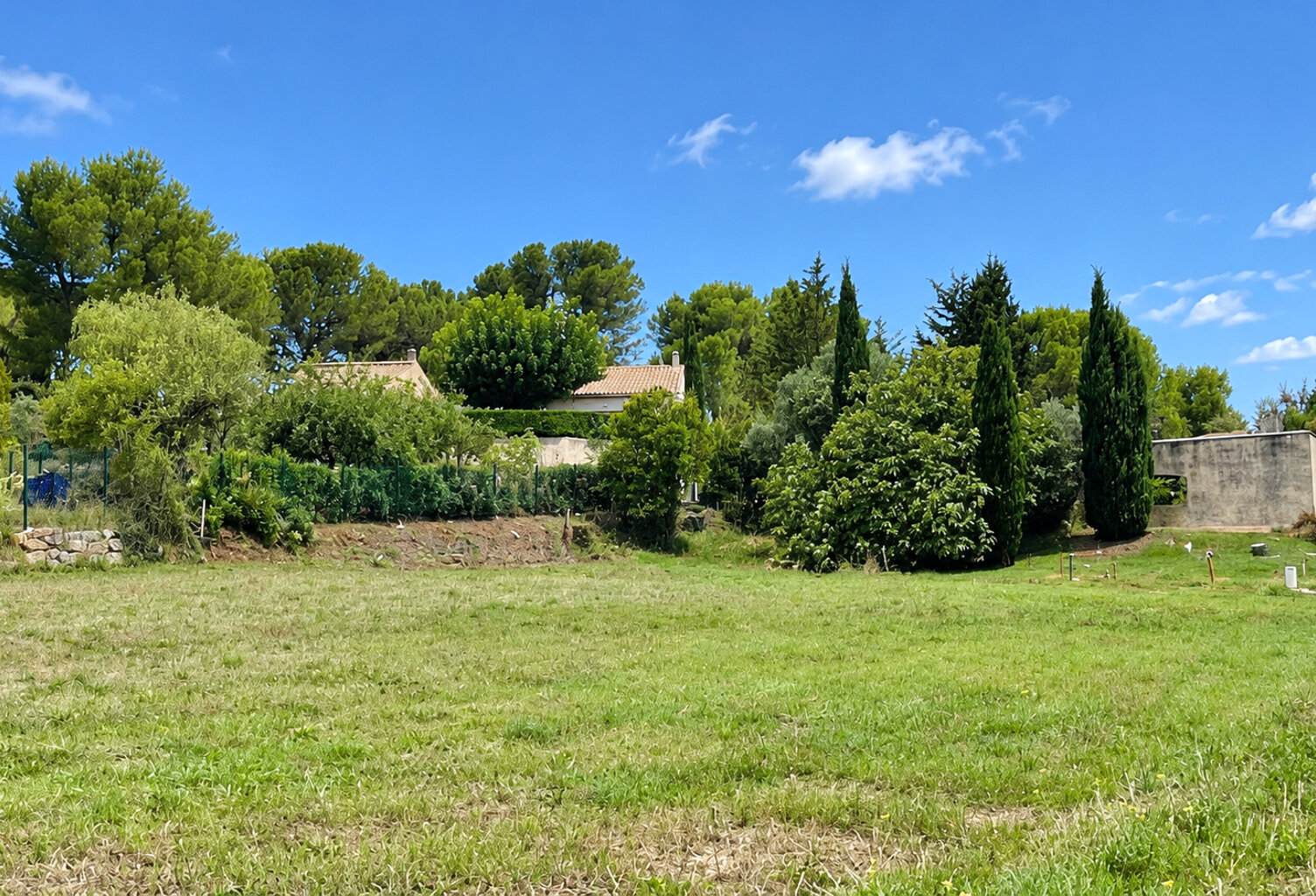 Terrain Aix En Provence 1108 m2 — photo 1