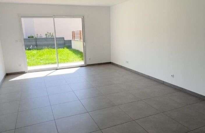 Location appartement 3 pièces 73 m² à L'Isle-d'Abeau (38080) — photo 5