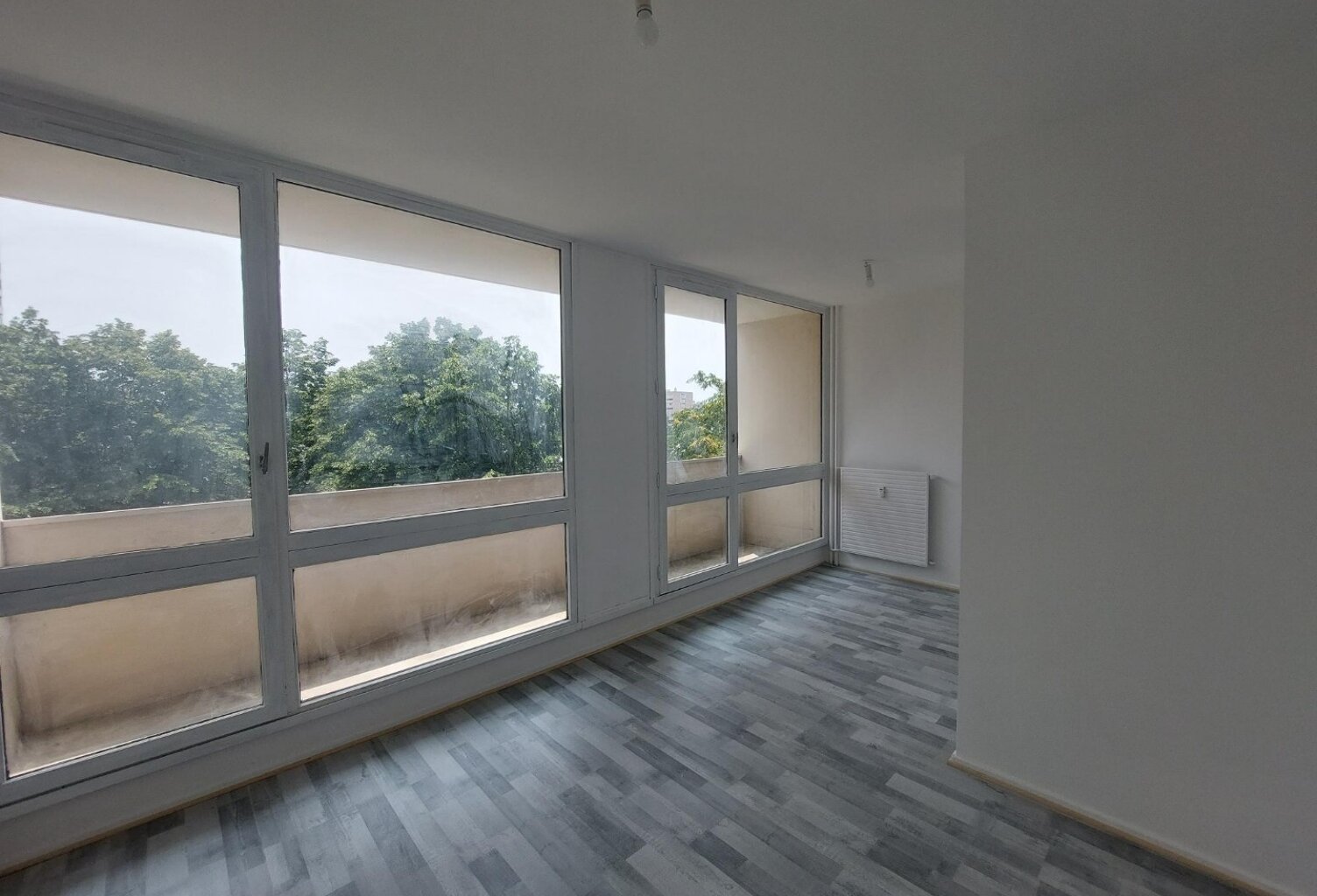 Location appartement 3 pièces 44 m² à Villeurbanne (69100) — photo 1