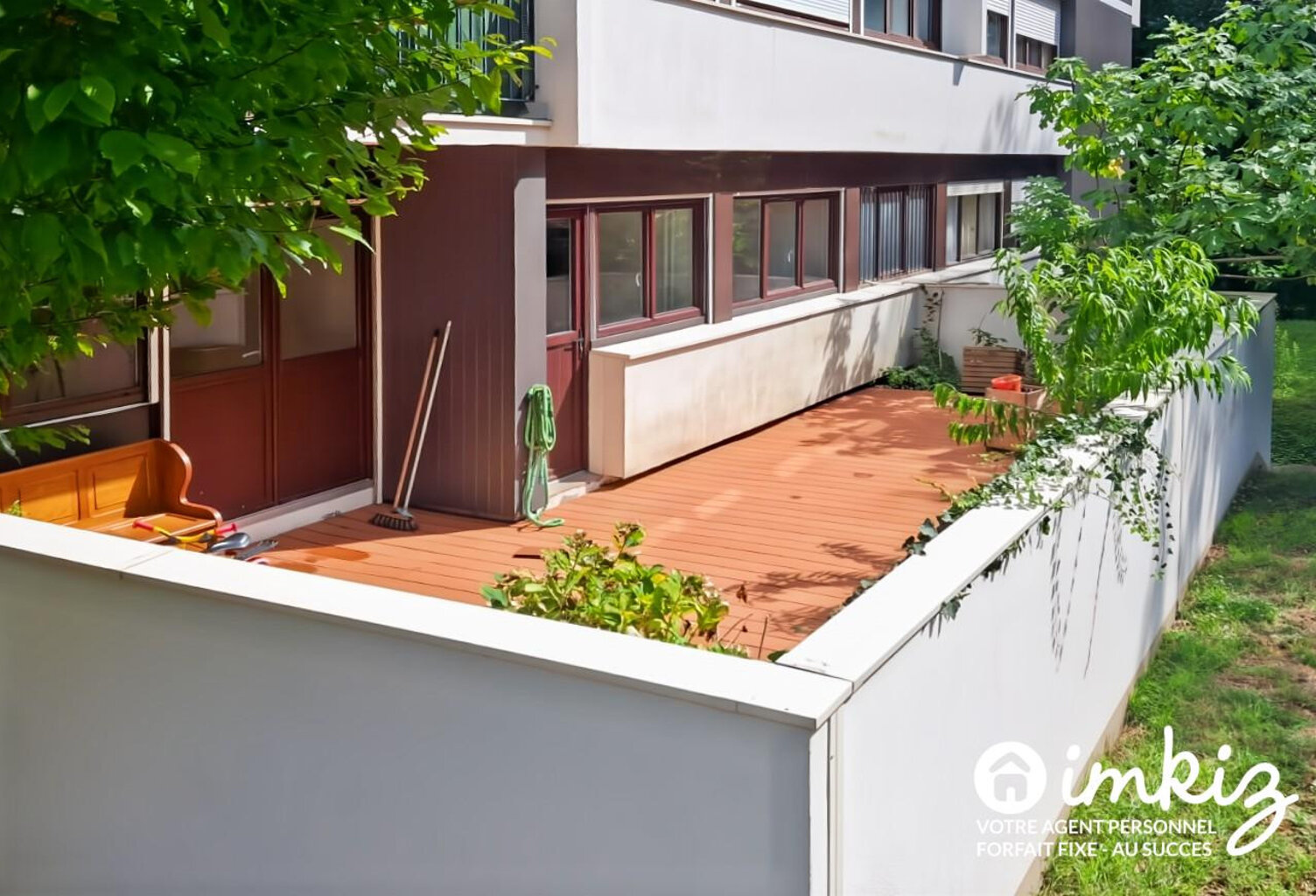 2 pièces avec grande terrasse et vue sur le bois — photo 1