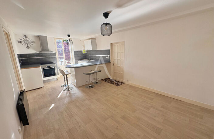 APPARTEMENT Fay Aux Loges, 3 pièces 61 m² — photo 2