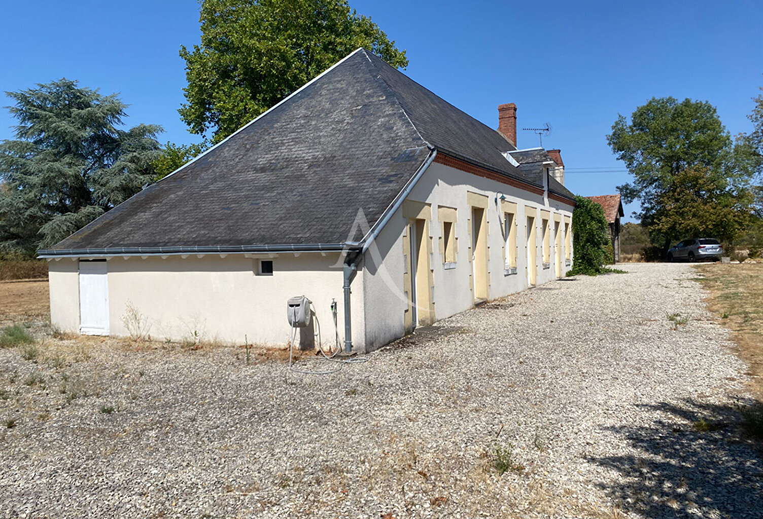 Maison Vitry Aux Loges 6 pièce(s) 149 m2 — photo 1