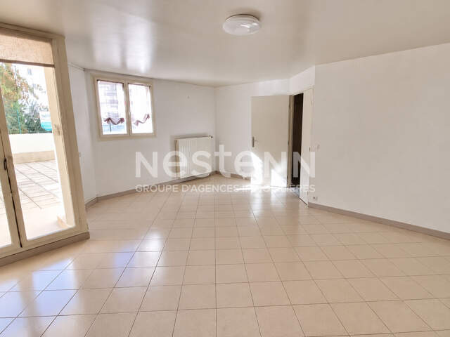 Appartement 3 pièces à vendre à Torcy, avec terrasse proche rerA — photo du bien
