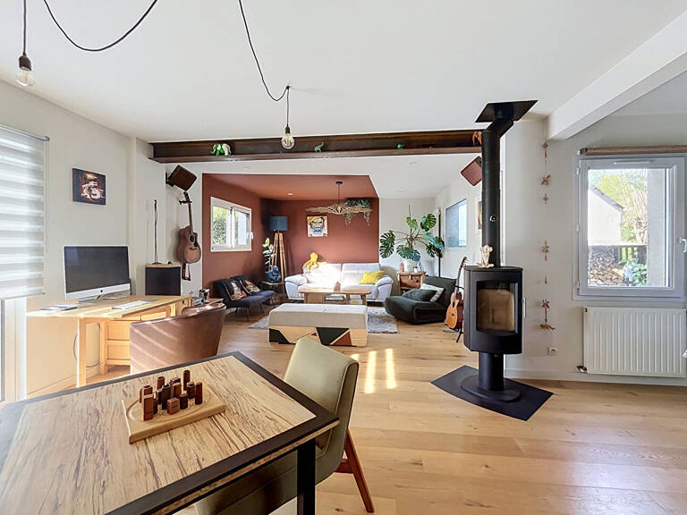 TILLAY SAINT-HERBLAIN. Maison avec une belle pièce de vie, 4 chambres (une de plain-pied) garage. — photo 1