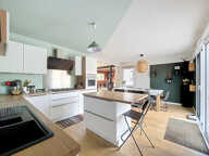 TILLAY SAINT-HERBLAIN. Maison avec une belle pièce de vie, 4 chambres (une de plain-pied) garage. — photo 4