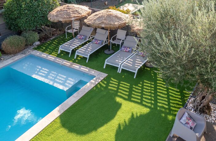 LA TOUR DE SALVAGNY - Villa contemporaine de 146m² - 4 chambres - piscine - garage — photo 2