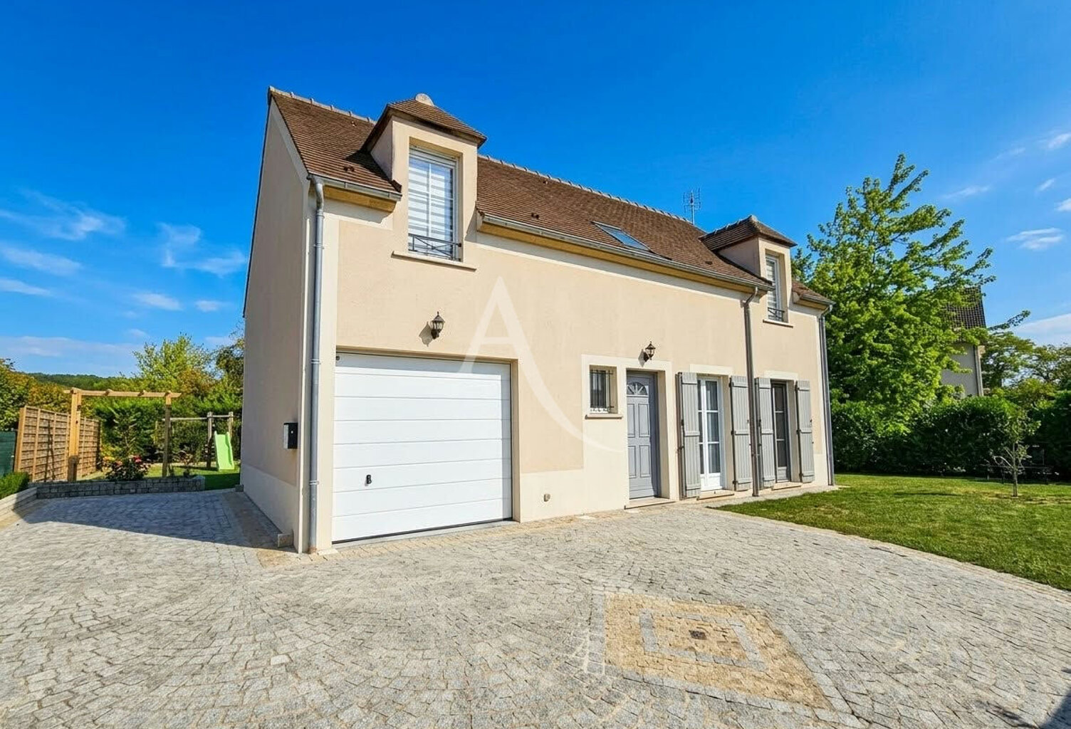MARINES  Maison de 2014 clé en main, 111 m² habitables — photo 1