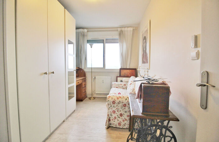 Appartement Saint Priest 5 pièce(s) — photo 4