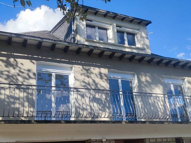 ESPALION, maison de type 6 exposée Sud sur une parcelle de 660 m² — photo du bien