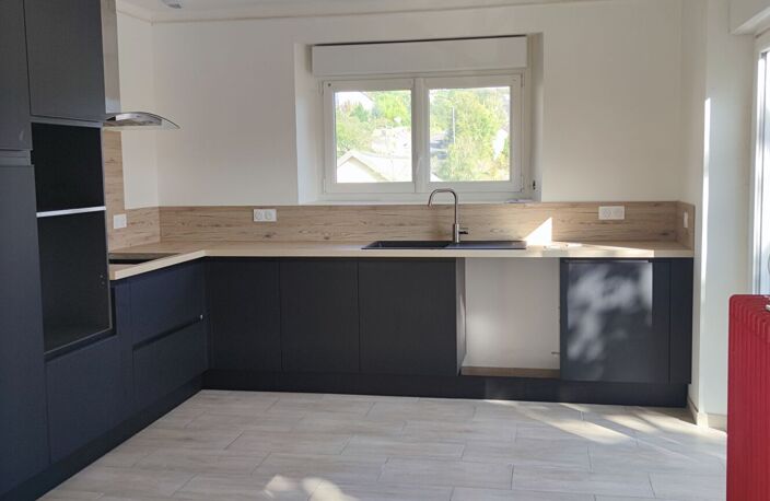 ESPALION, maison de type 6 exposée Sud sur une parcelle de 660 m² — photo 4