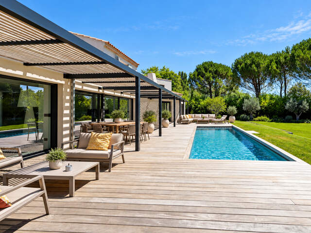 PUYRICARD  260M² SUR 2300M² — photo du bien
