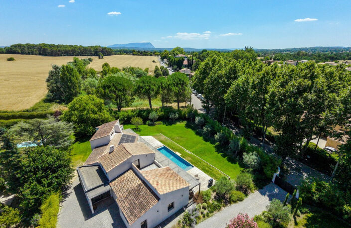 PUYRICARD  260M² SUR 2300M² — photo 2