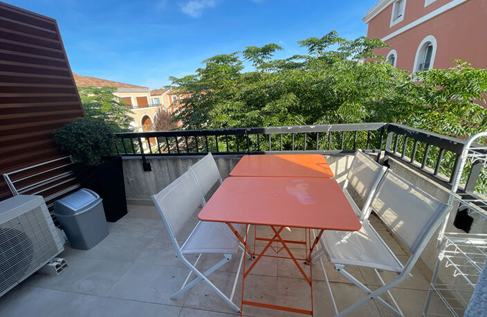 Rousset, rue francis perrin - T1 avec terrasse - — photo 2
