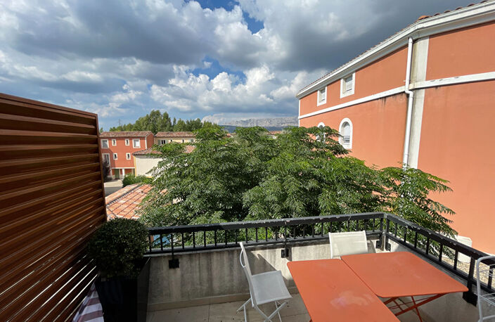 Rousset, rue francis perrin - T1 avec terrasse - — photo 3