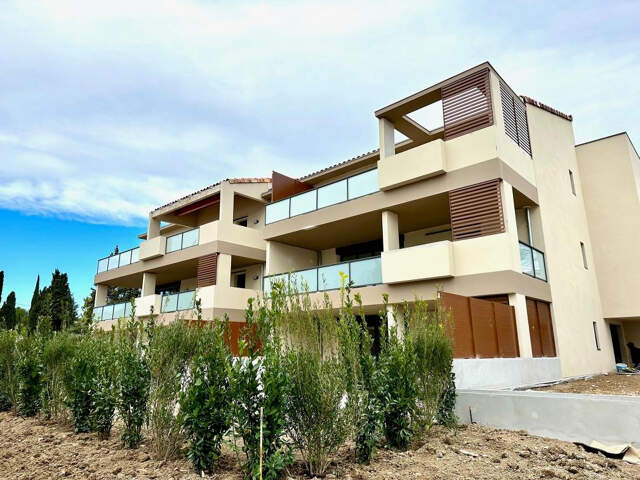 VENTABREN T2 NEUF TERRASSE — photo du bien