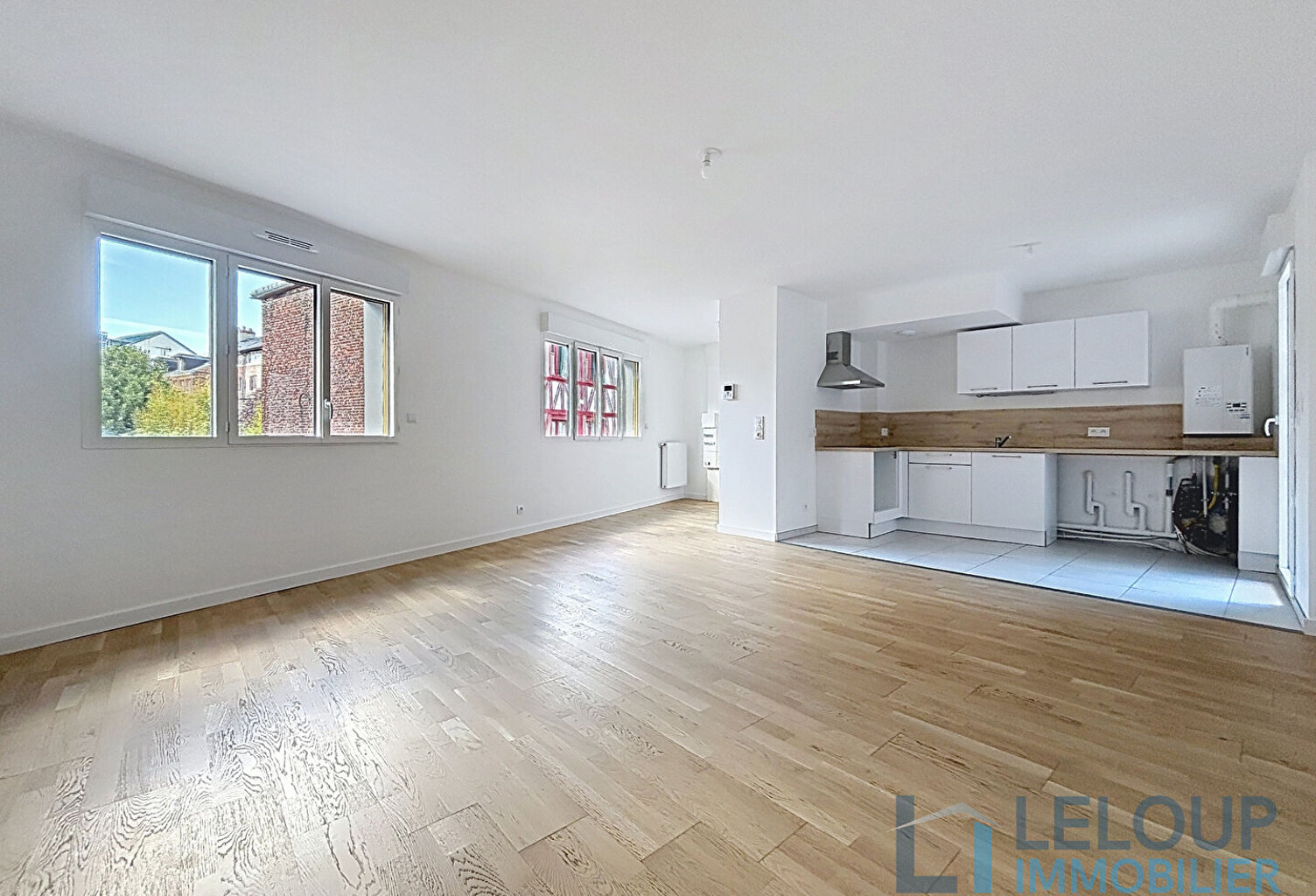 À LOUER - APPARTEMENT F3 Bis avec BALCON et PARKING — photo 1