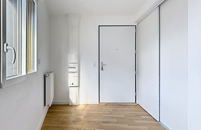 À LOUER - APPARTEMENT F3 Bis avec BALCON et PARKING — photo 4