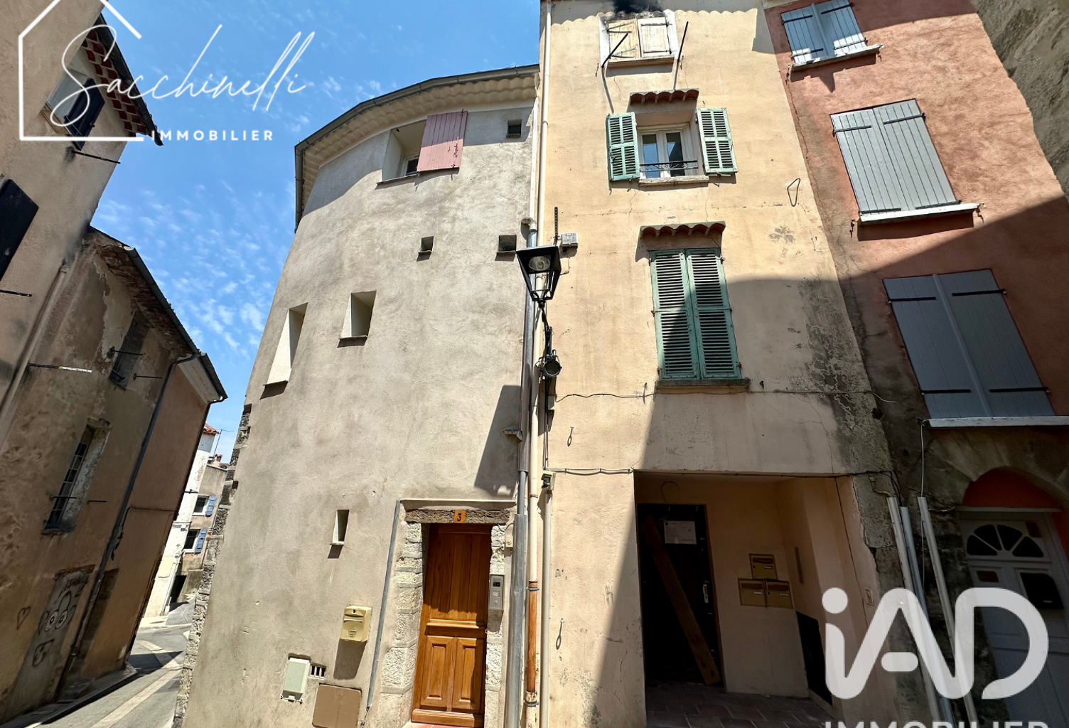 Vente Immeuble 151 m&sup2; — photo 1