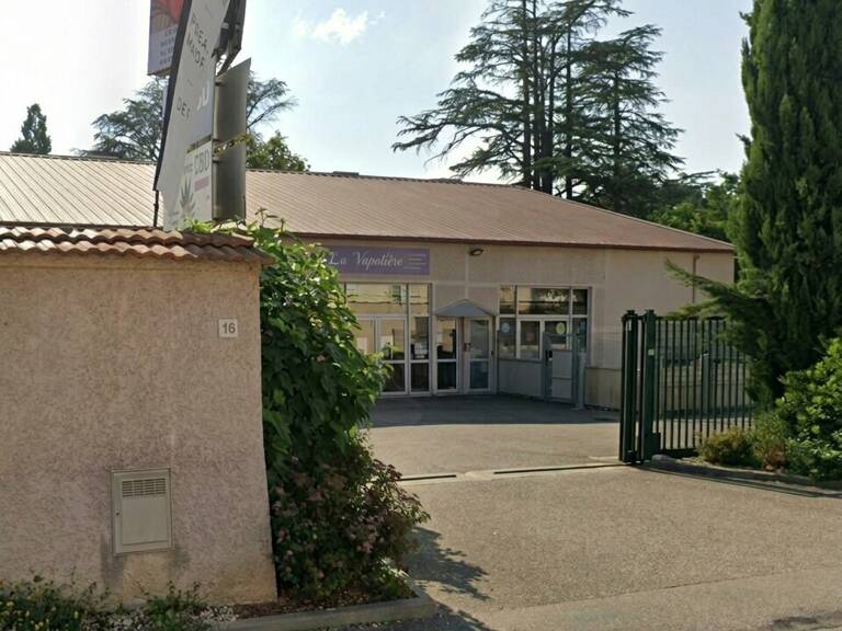 LOCAL COMMERCIAL à LOUER — photo 1
