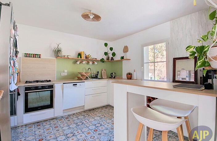 Maison contemporaine de plain-pied au calme, proche des commodités ! — photo 4
