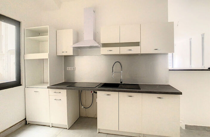 A LOUER - Appartement MONTELIMAR 4 pièces — photo 3