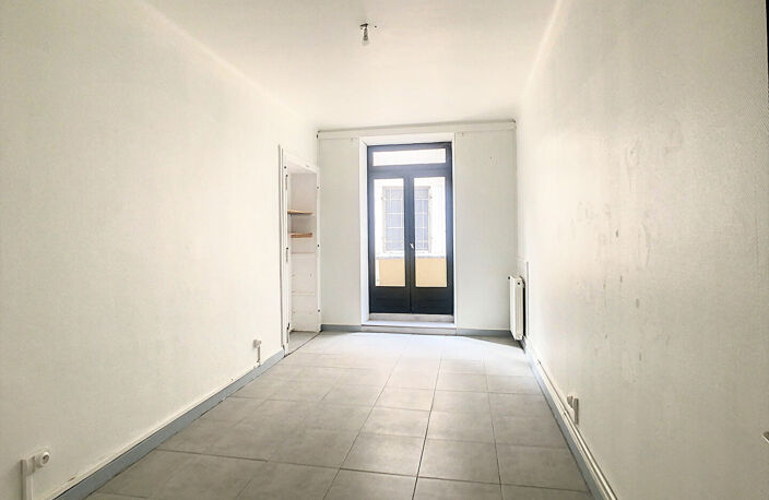 A LOUER - Appartement MONTELIMAR 4 pièces — photo 4
