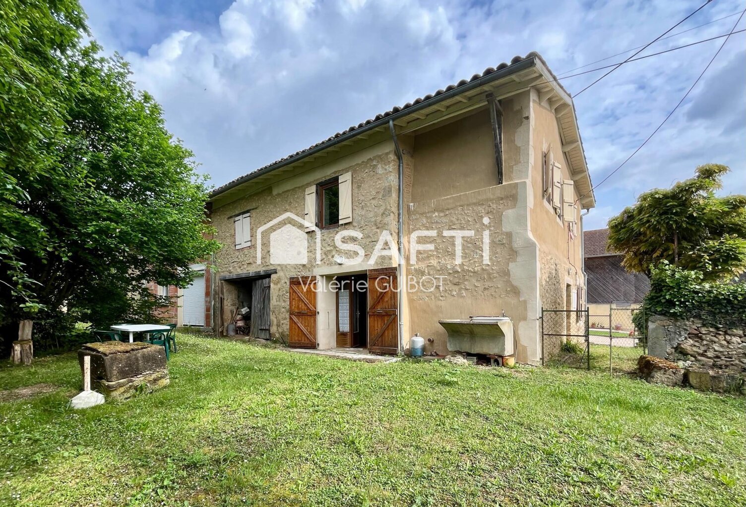 Maison de village de 93 m2 + grange sur 965m2 de terrain — photo 1
